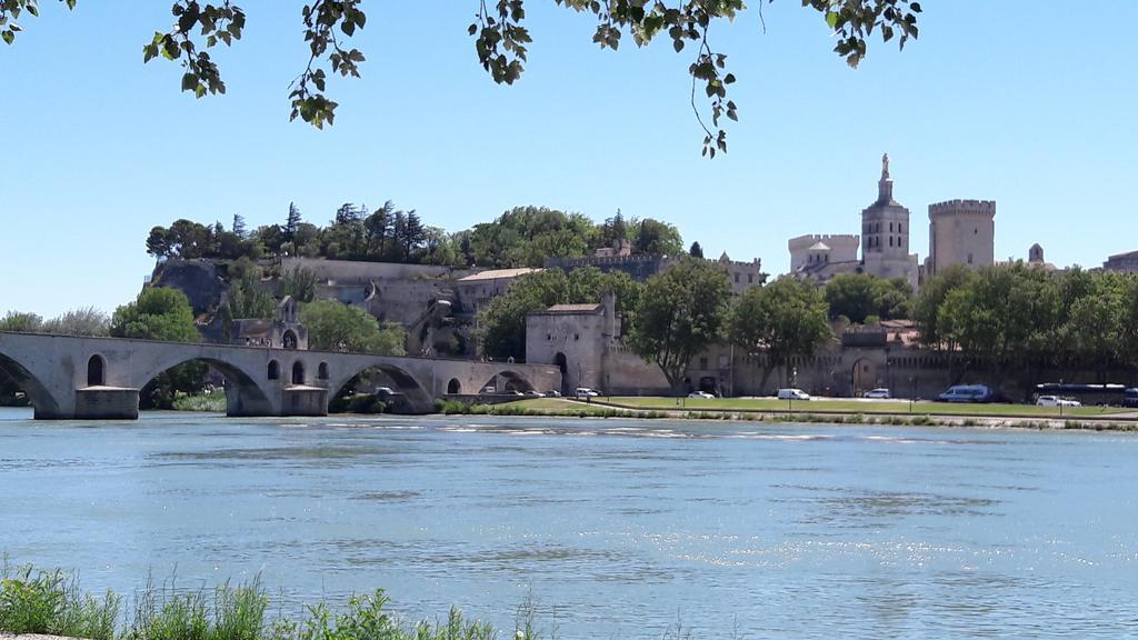 Appart Ensoleillé Proche Remparts Avignone Esterno foto